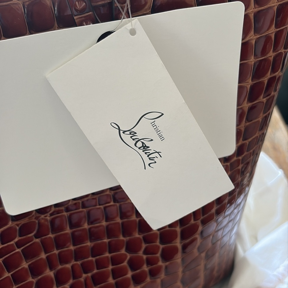 Christian Louboutin Cabata tote on brown “croc” - Picture 2 of 8